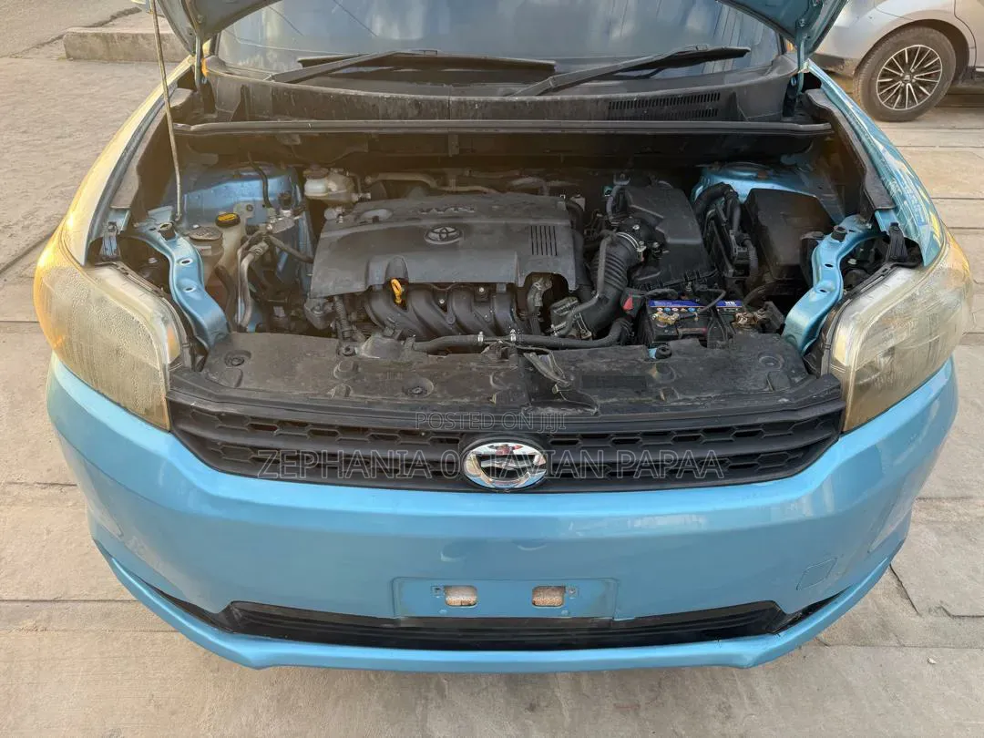 Toyota Corolla Rumion 2010 Blue