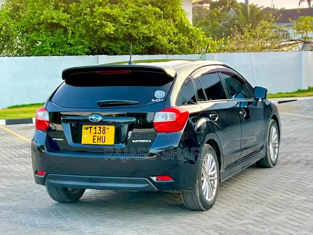 Subaru Impreza 2.0i 4-dr 2013 Black