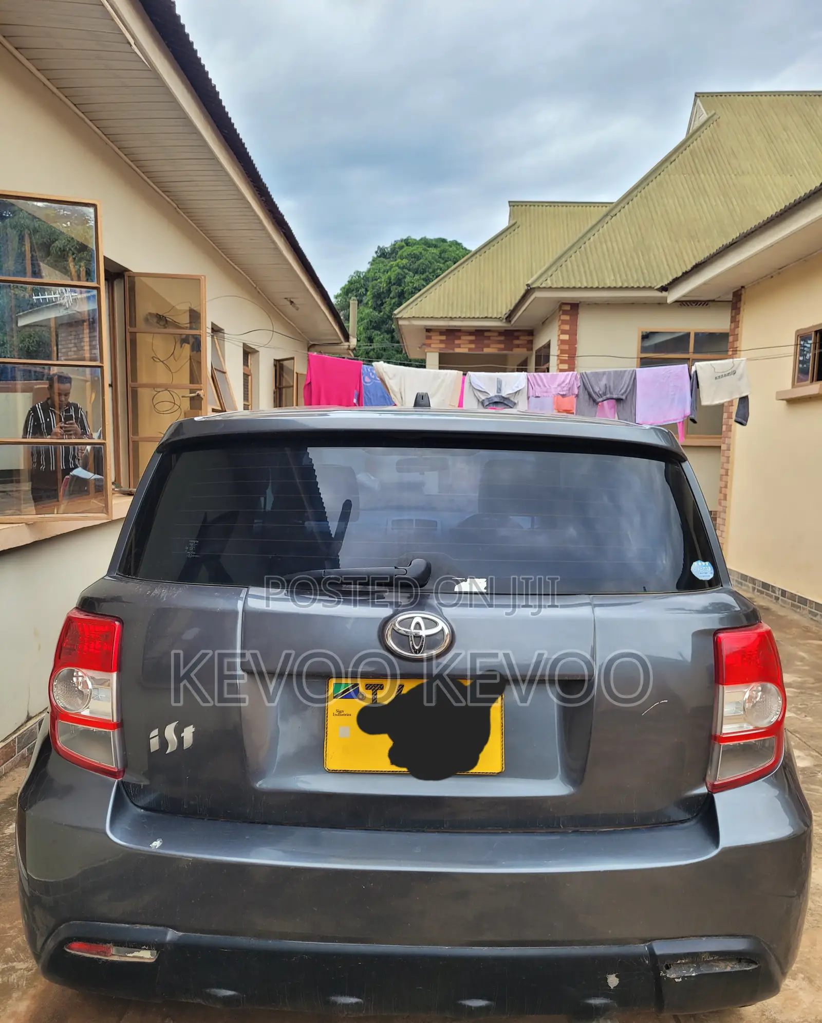 Toyota IST 2010 Gray