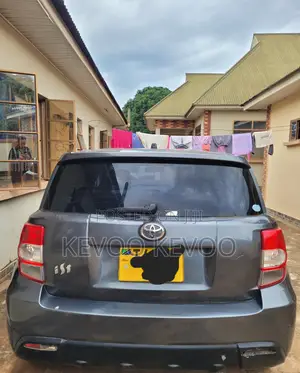 Toyota IST 2010 Gray