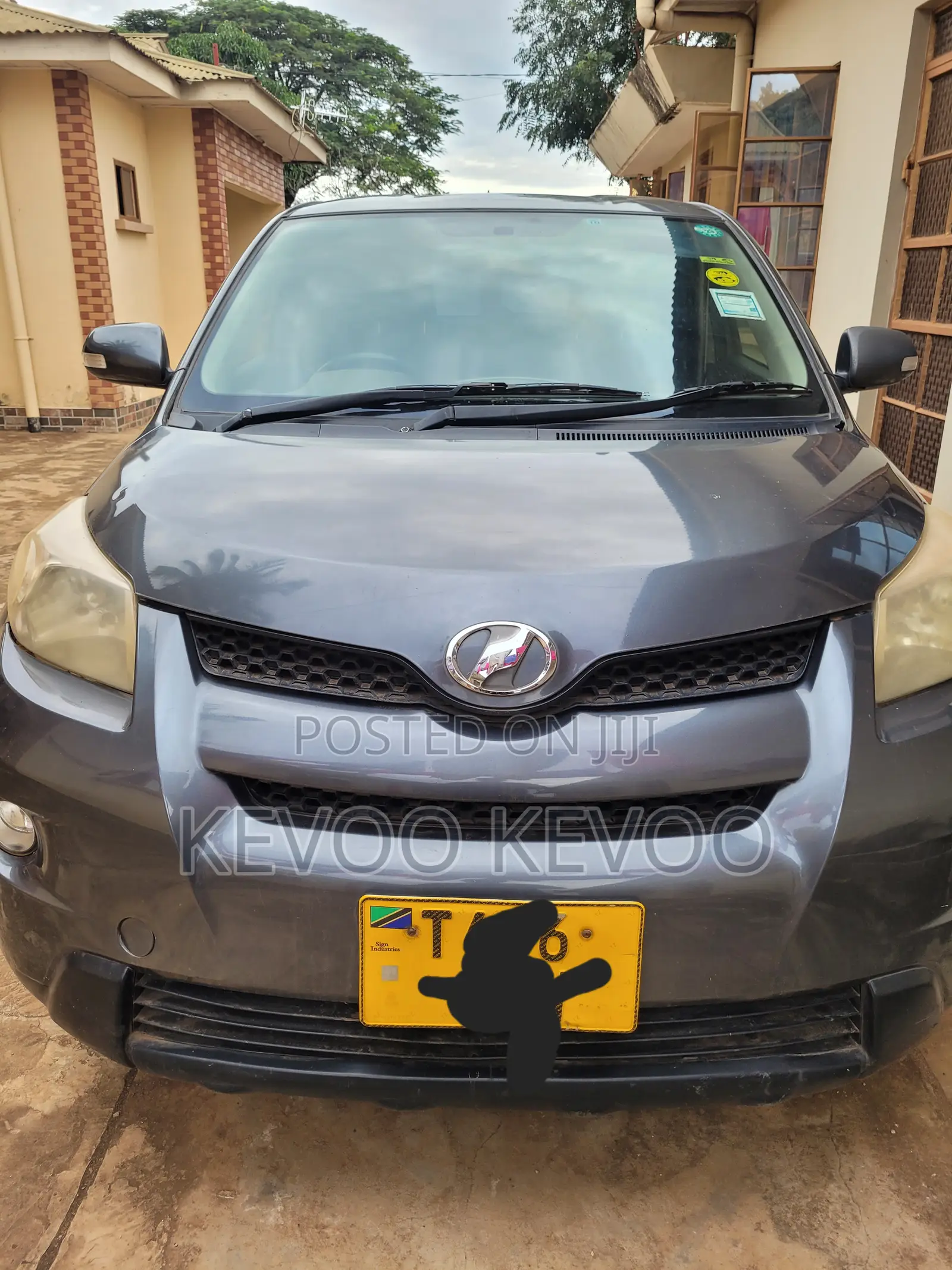 Toyota IST 2010 Gray