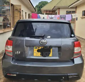 Toyota IST 2010 Gray