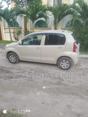 Toyota Passo 2011 Ivory