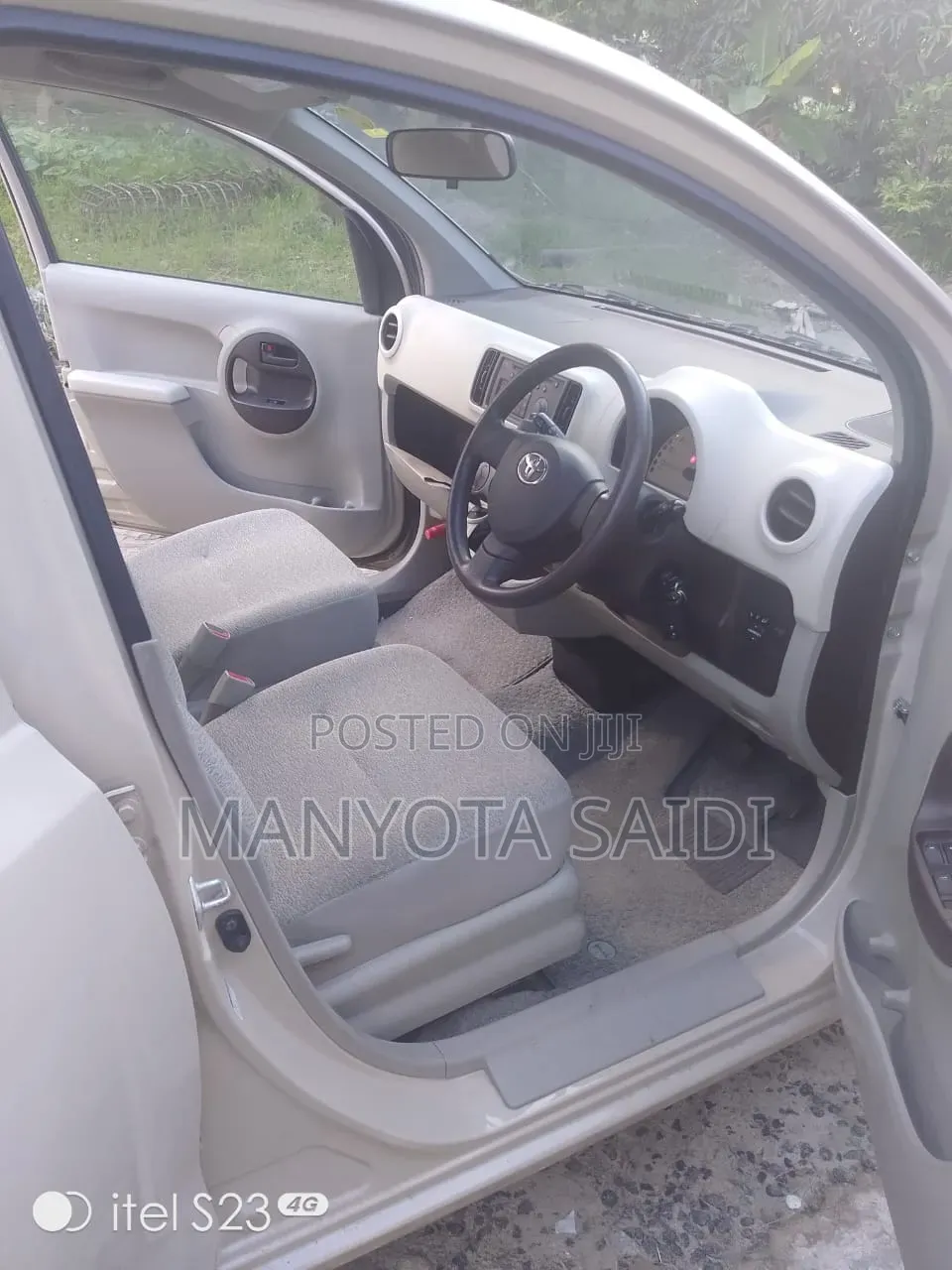 Toyota Passo 2011 Ivory
