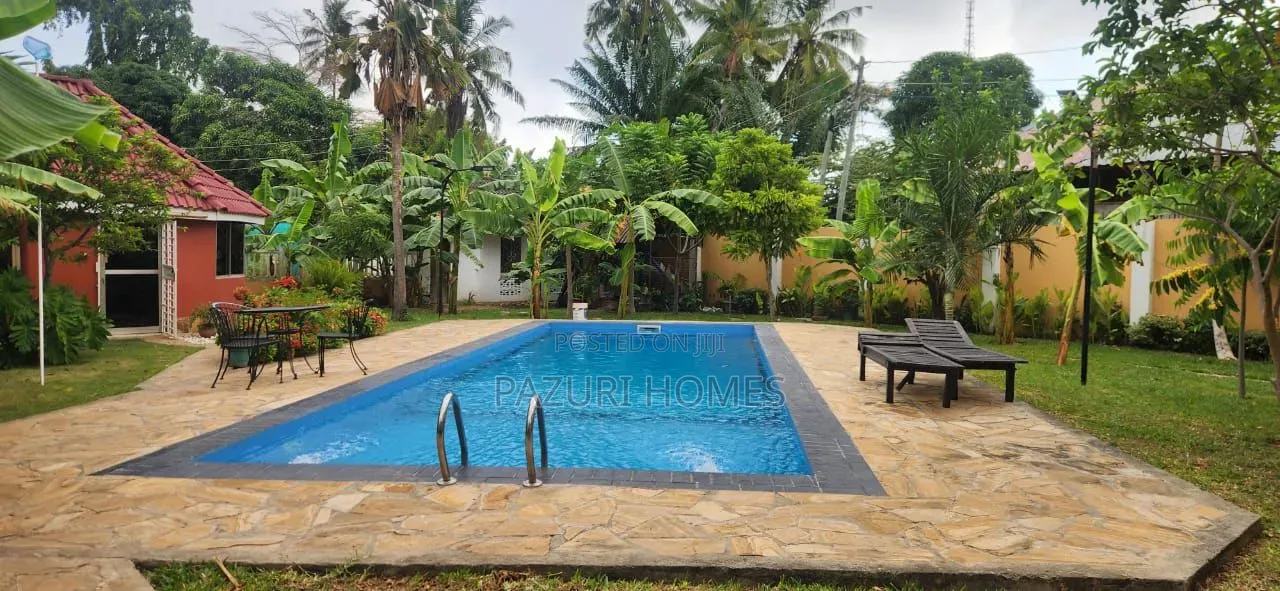 5bdrm Bungalow in Mikocheni A for sale
