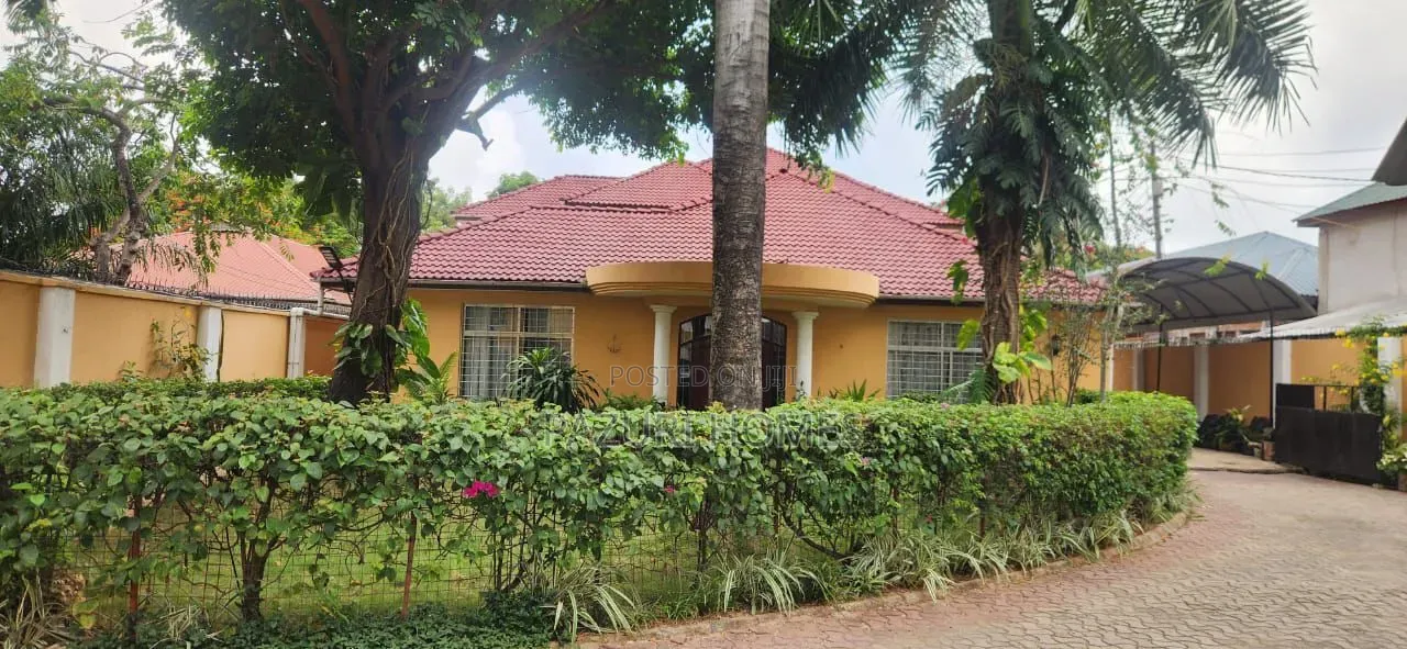 5bdrm Bungalow in Mikocheni A for sale