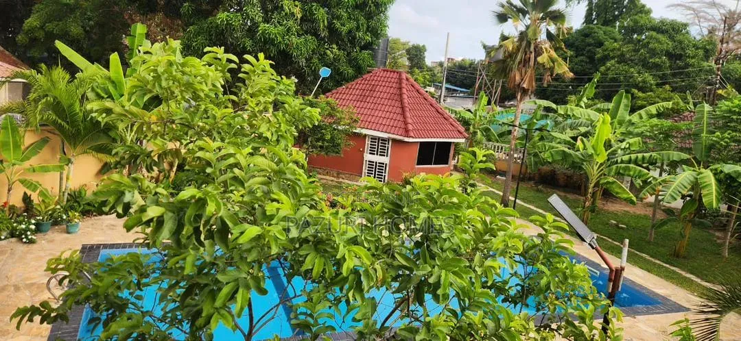 5bdrm Bungalow in Mikocheni A for sale