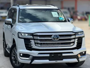 New Toyota Land Cruiser 2025 White