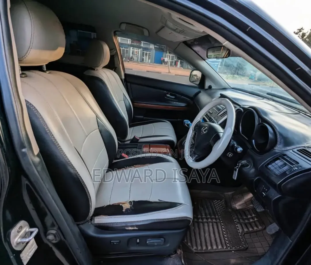 Toyota Harrier 2004 Black