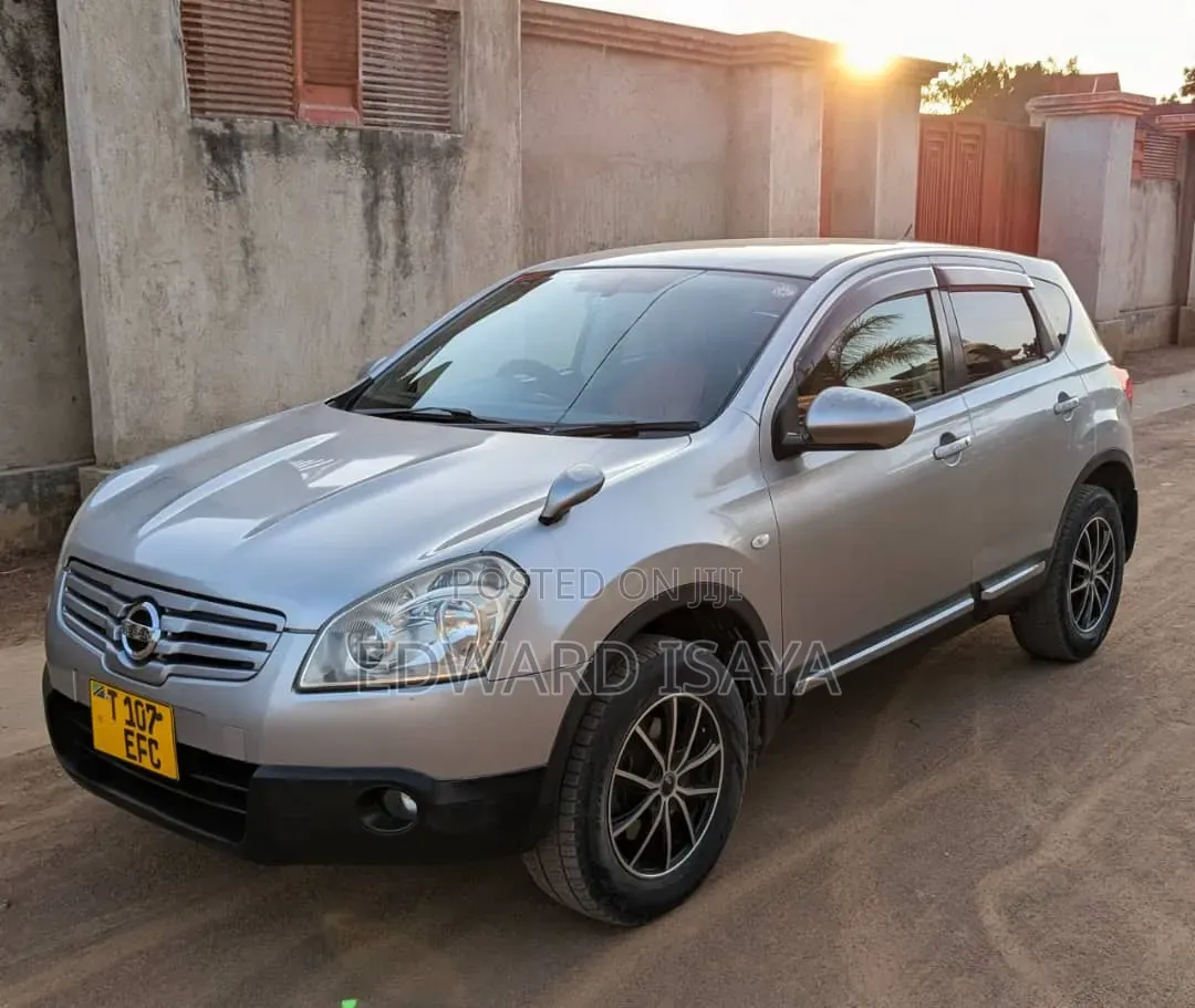Nissan Dualis 2010 Silver
