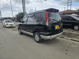 Toyota Noah 2002 Black