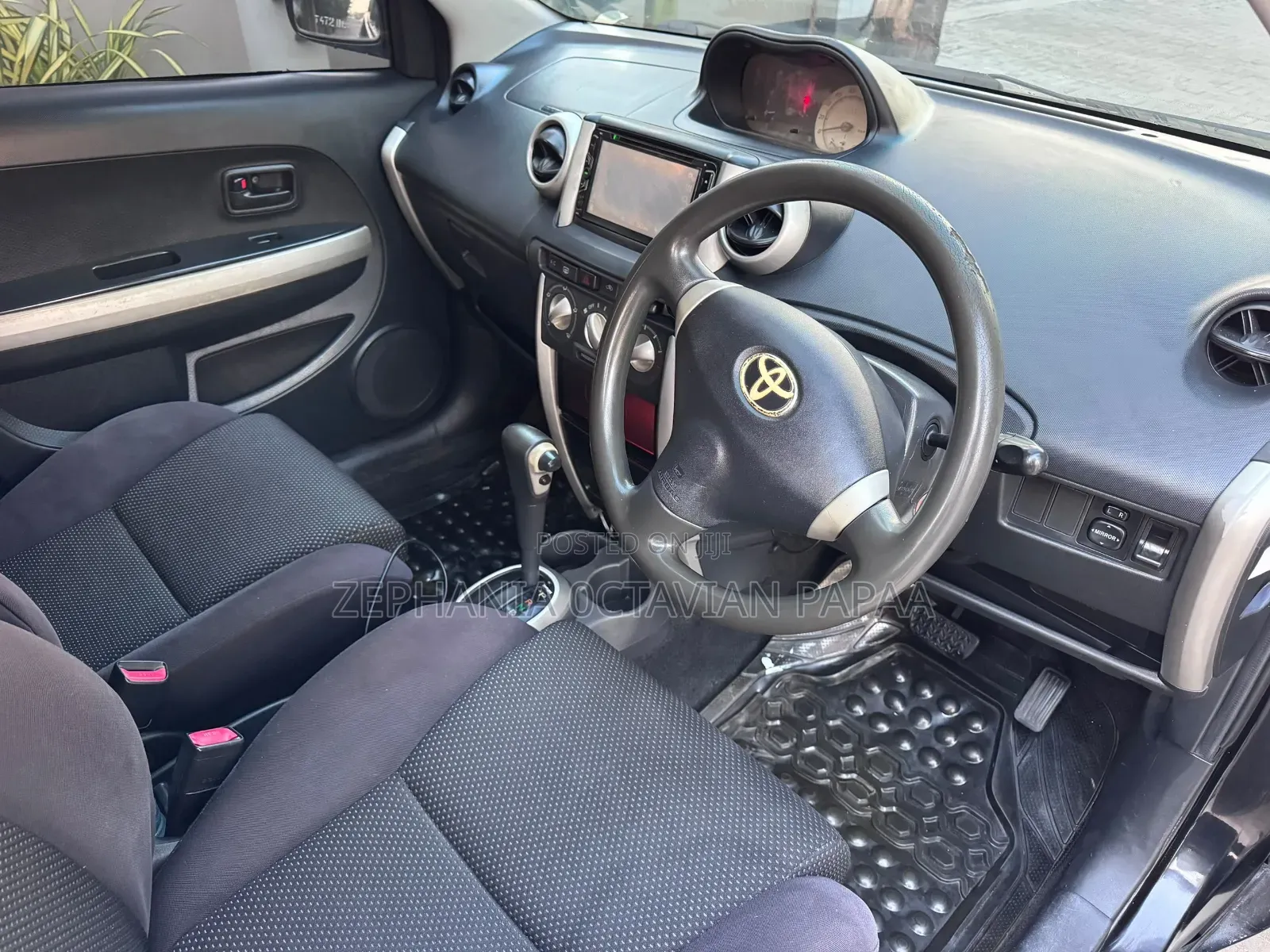 Toyota IST 2003 Black