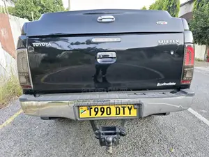 Toyota Hilux 2007 Black