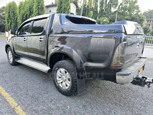 Toyota Hilux 2007 Black