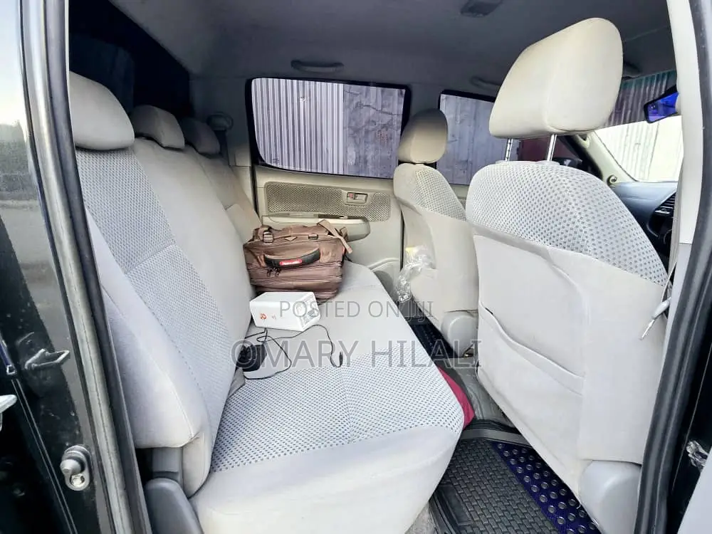 Toyota Hilux 2007 Black