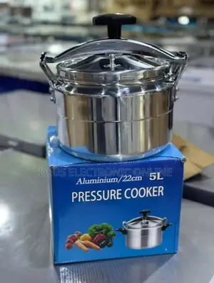 Pressure Cooker Ya Mkaa Ujazo:Lita *Tsh.70000 Tu*