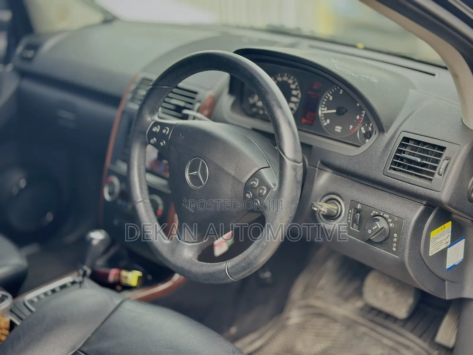Mercedes-Benz A-Class 2011 Black