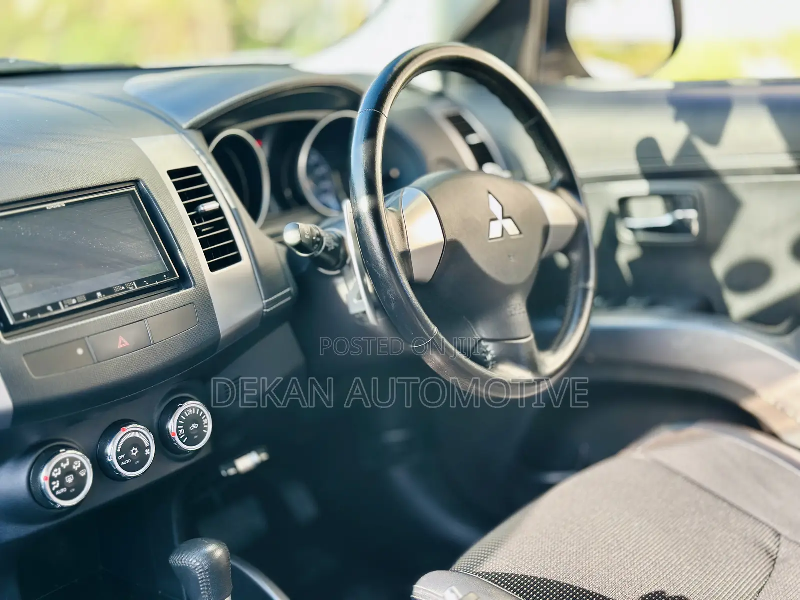 Mitsubishi Outlander Sport ES 2011 White