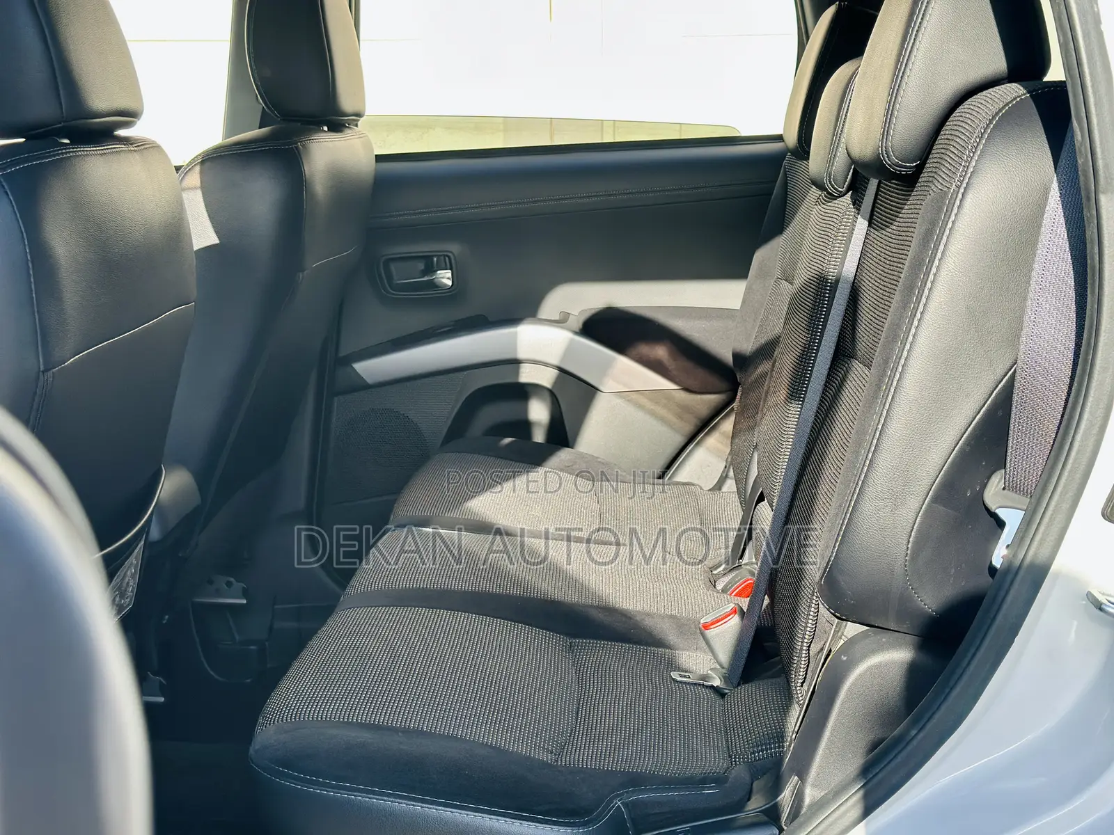Mitsubishi Outlander Sport ES 2011 White