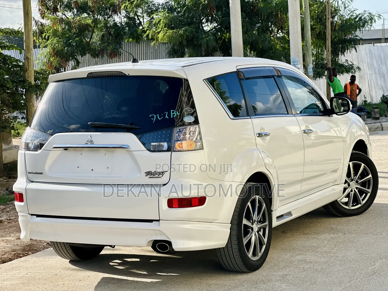 Mitsubishi Outlander Sport ES 2011 White