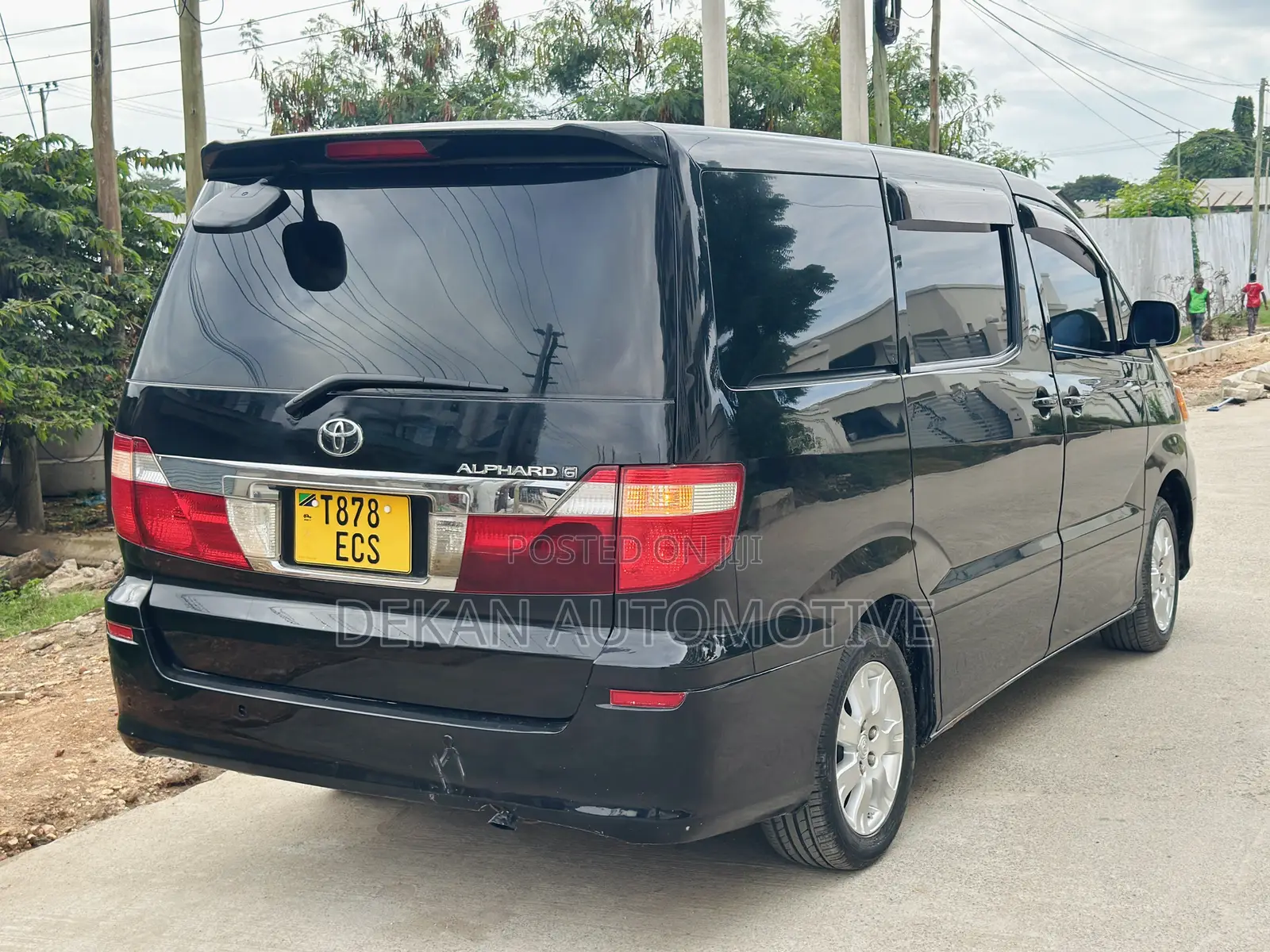 Toyota Alphard 2.4 Petrol FWD 2005 Black