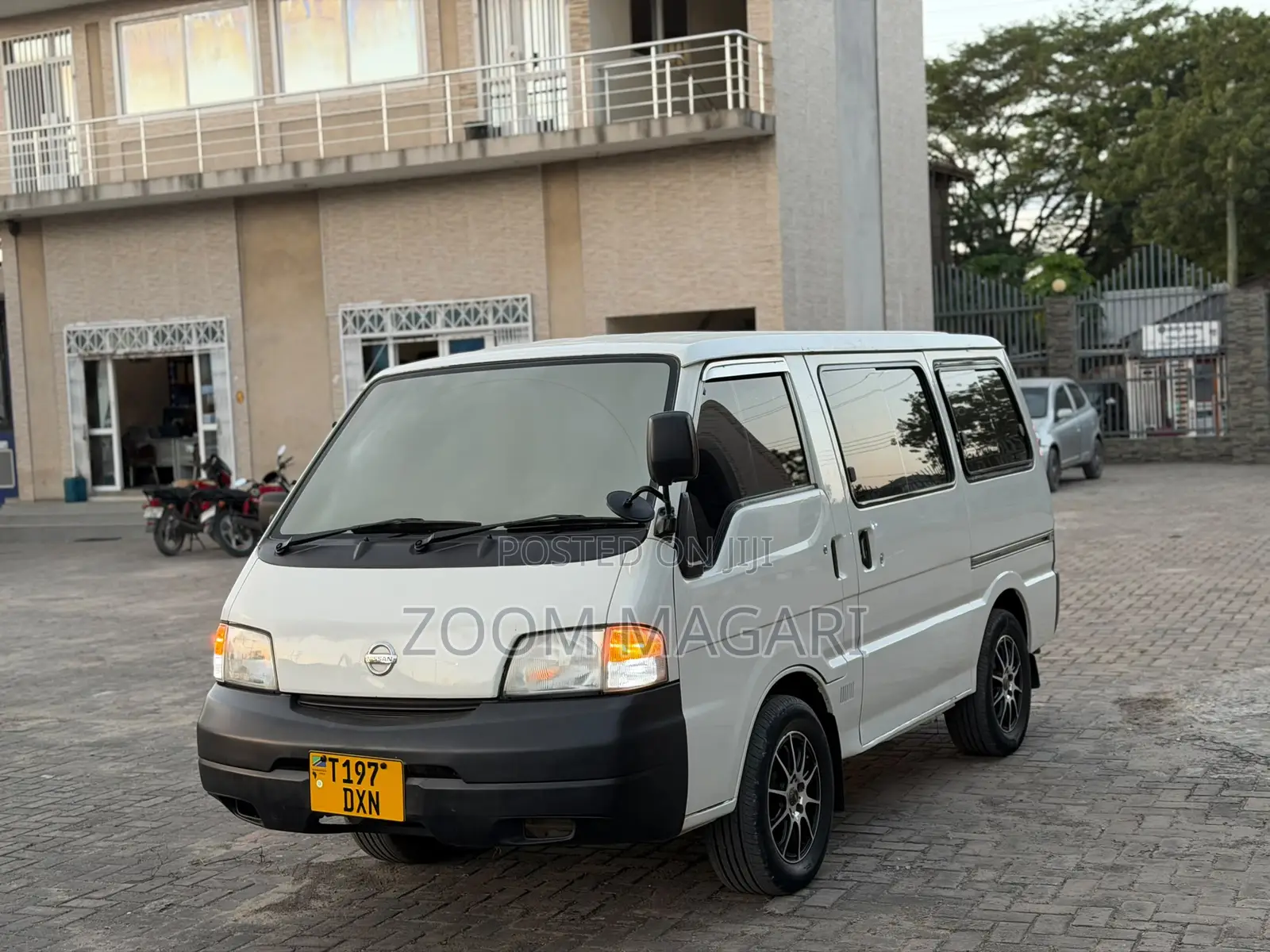 Nissan Vanette 2003 White
