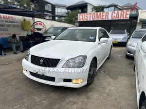 Toyota Crown 2007 White