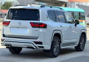 New Toyota Land Cruiser 2025 White