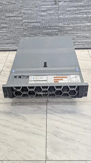 Server Dell PowerEdge R740 64GB Intel Xeon HDD+SSD 2T