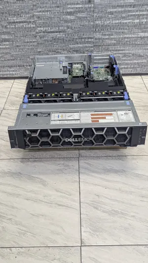 Server Dell PowerEdge R740 64GB Intel Xeon HDD+SSD 2T