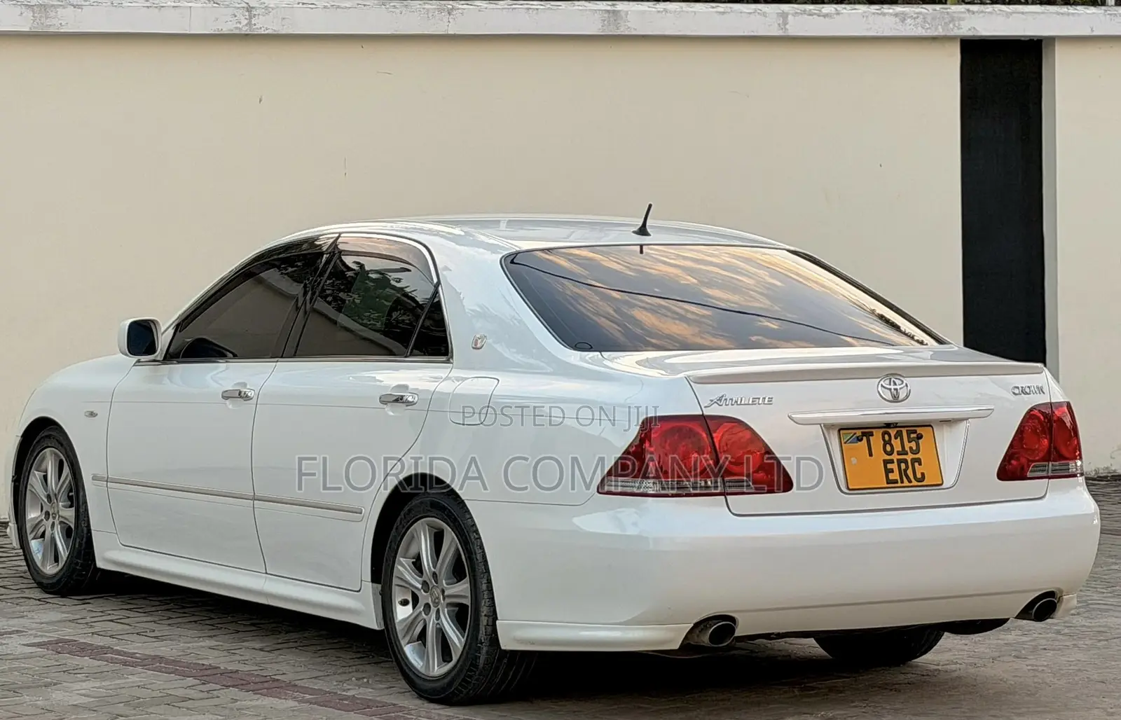 Toyota Crown Royale 2005 White