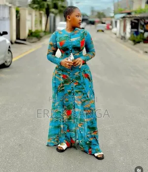 Mobeto Dress