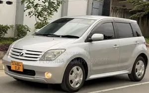 Toyota IST 2006 Silver