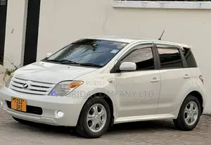 Toyota IST 2006 White