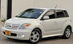 Toyota IST 2006 White