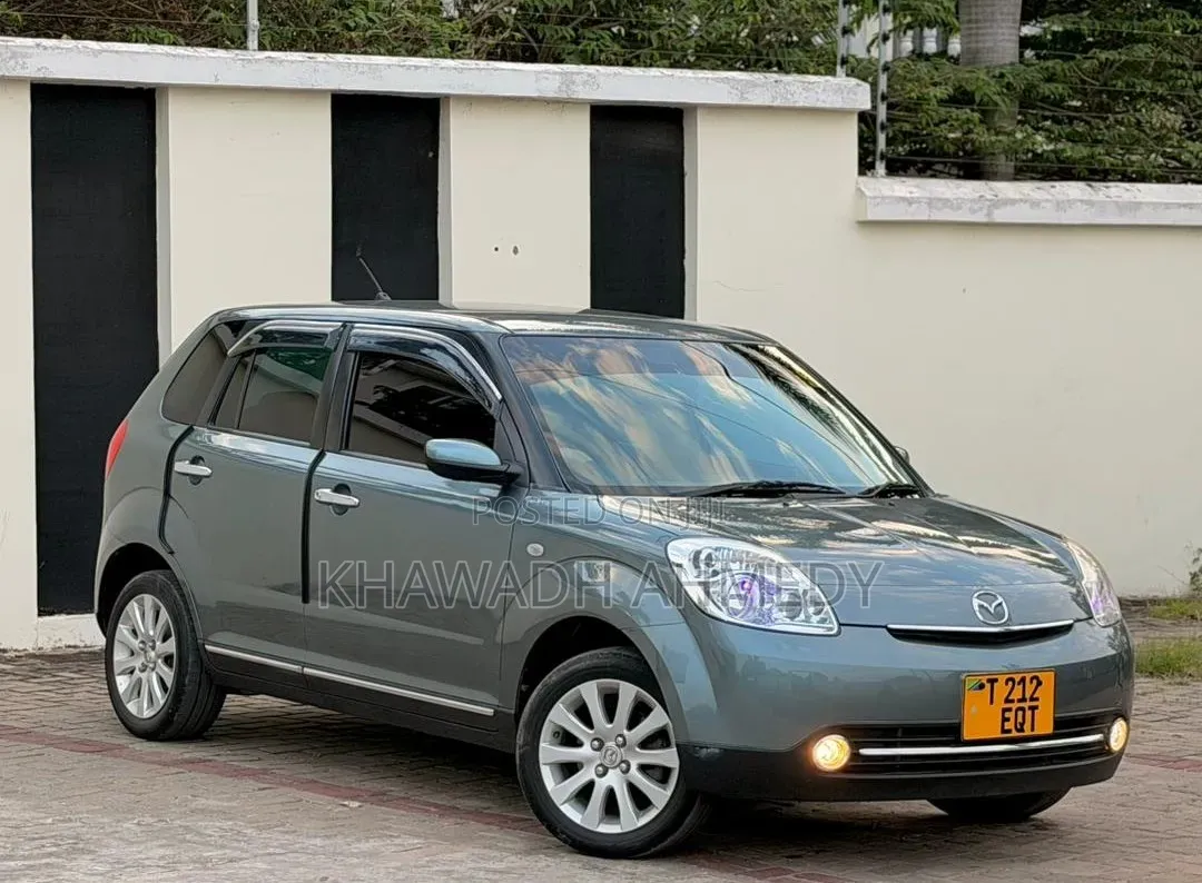 Mazda Verisa 2012 Gray