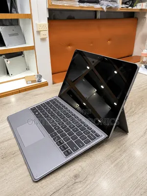 Laptop Dell Latitude 7200 2-in-1 8GB Intel Core i5 SSD 256GB