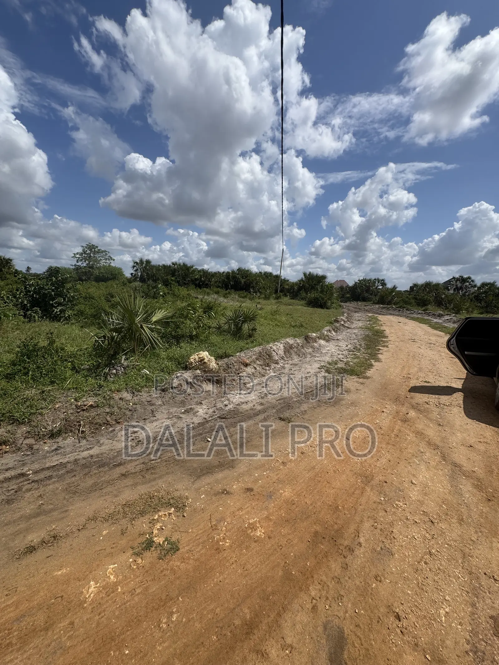 Kiwanja Kinauzwa Gezaulole Kigamboni