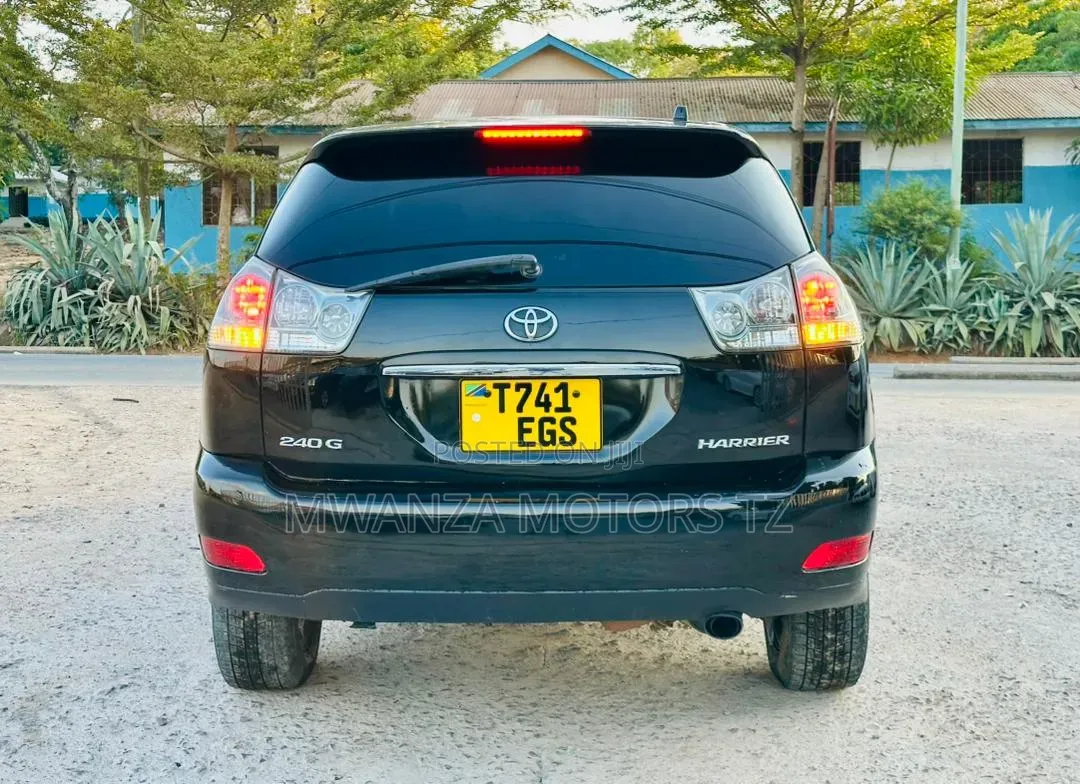 Toyota Harrier 2005 Black