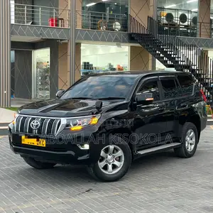 Toyota Land Cruiser Prado 2.7 i 2012 Black