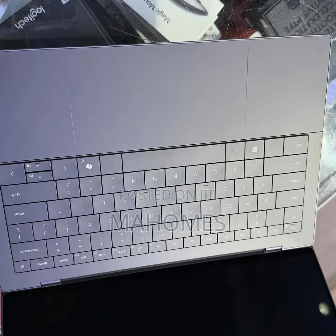 New Laptop Dell 32GB Intel Core Ultra 7 SSD 1T