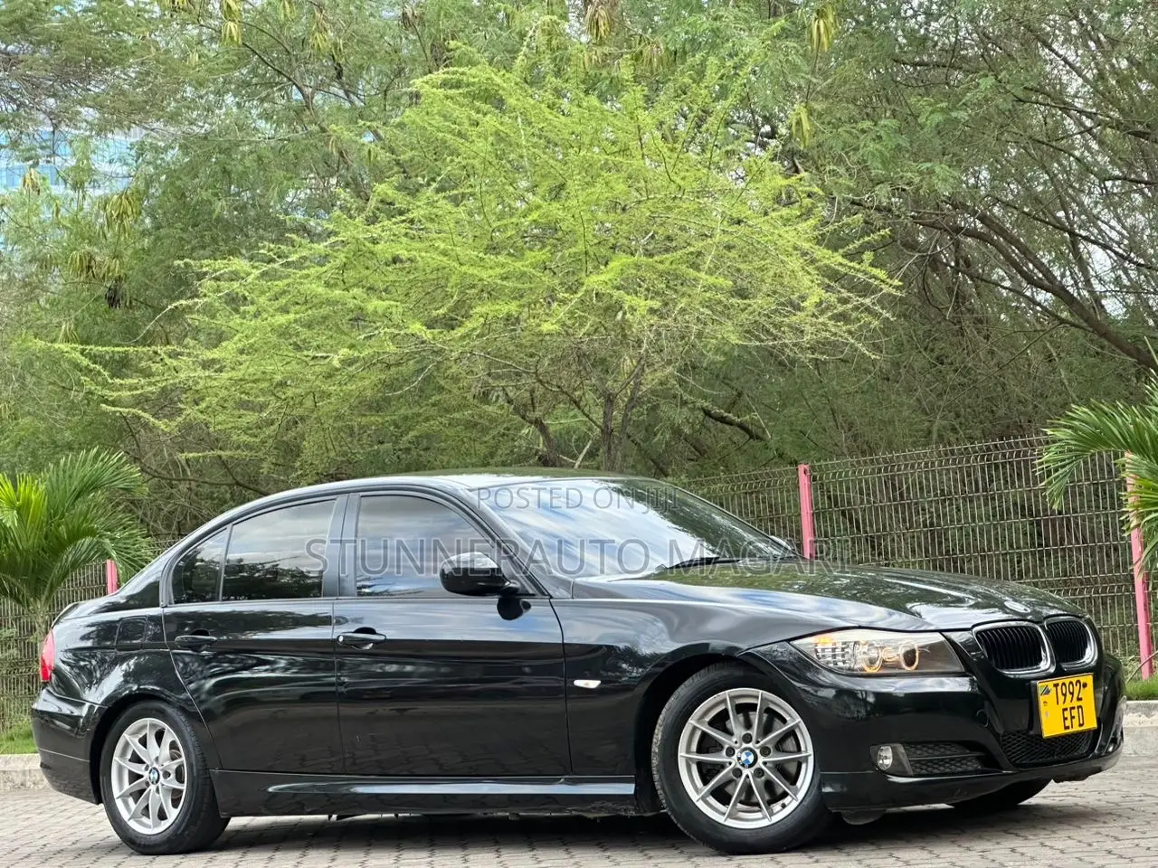 BMW 3 Series 2011 Black