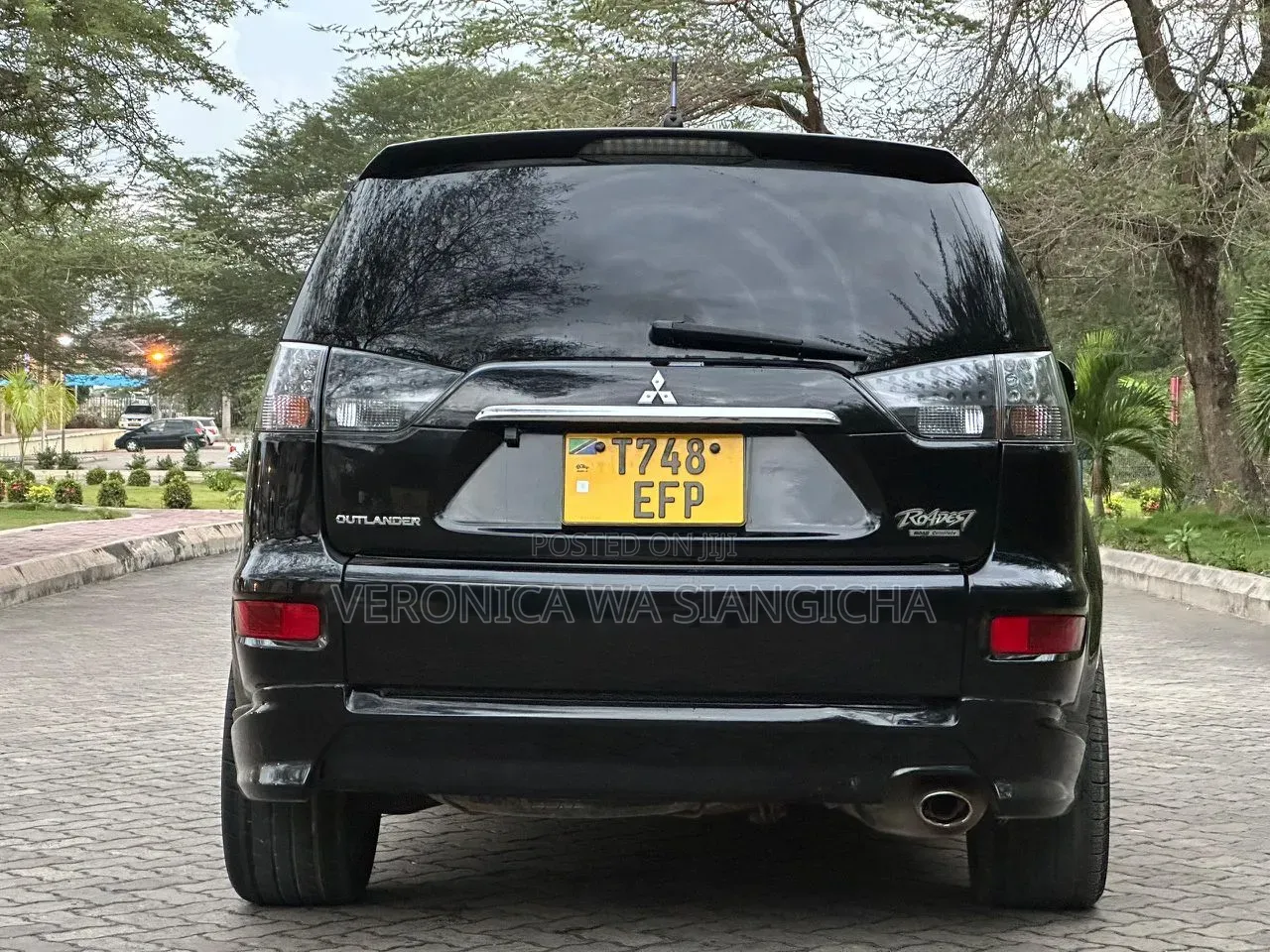 Mitsubishi Outlander 2010 Black