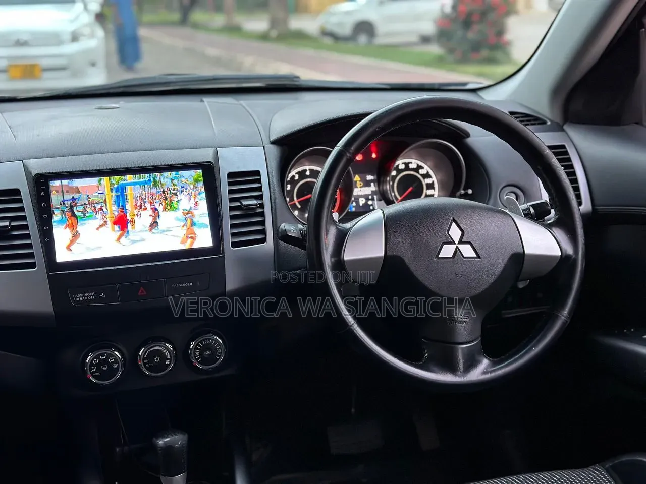 Mitsubishi Outlander 2010 Black