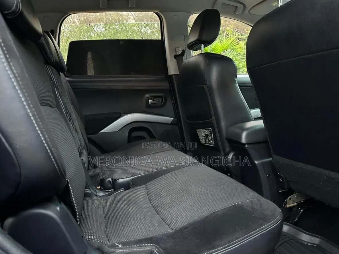 Mitsubishi Outlander 2010 Black