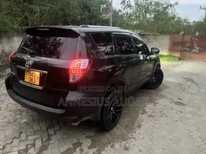 Toyota Vanguard 2012 Black