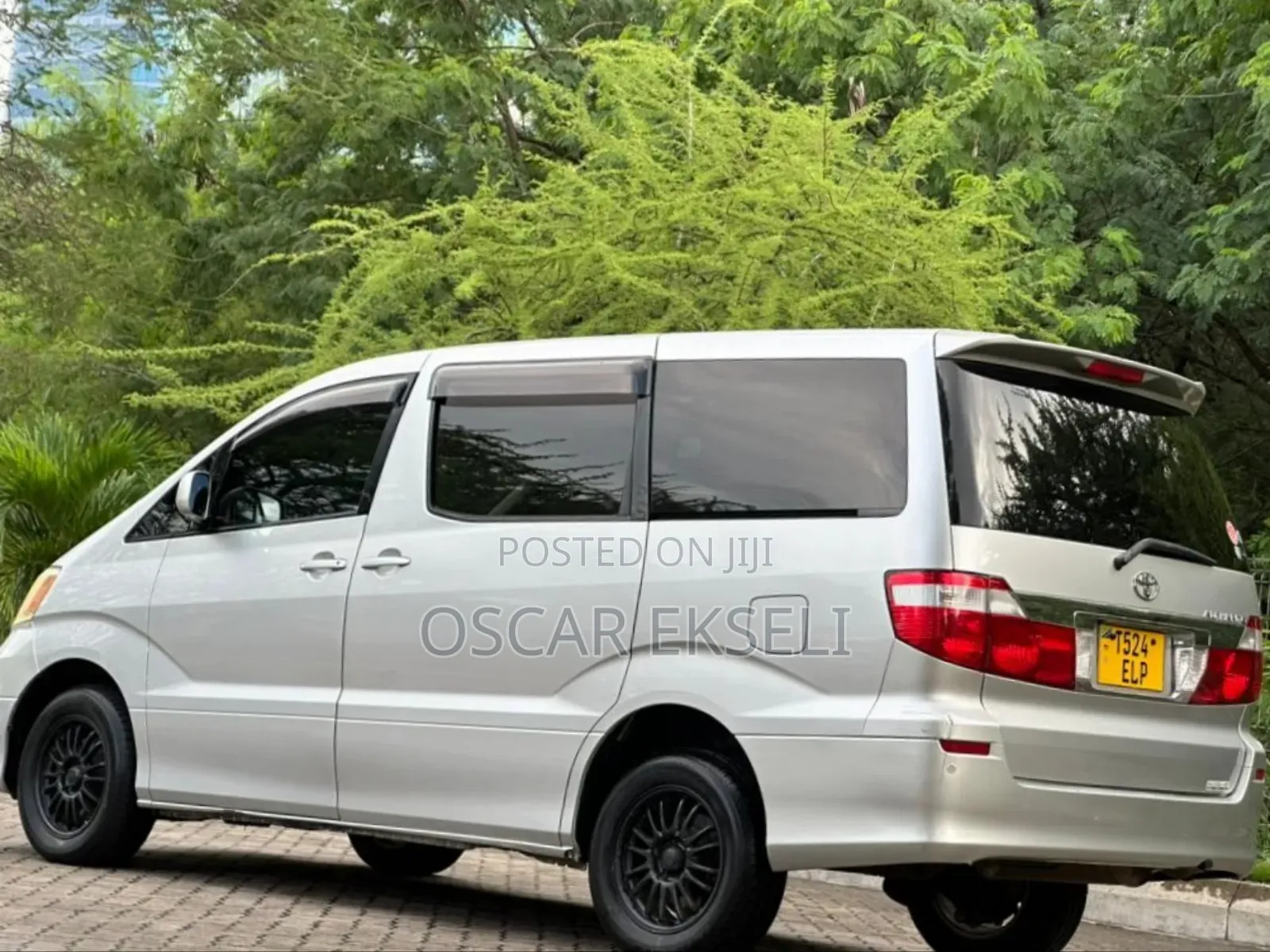 Toyota Alphard 2004 Silver