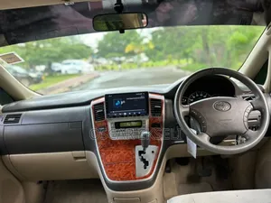 Toyota Alphard 2004 Silver