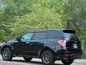 Subaru Forester 2010 Black