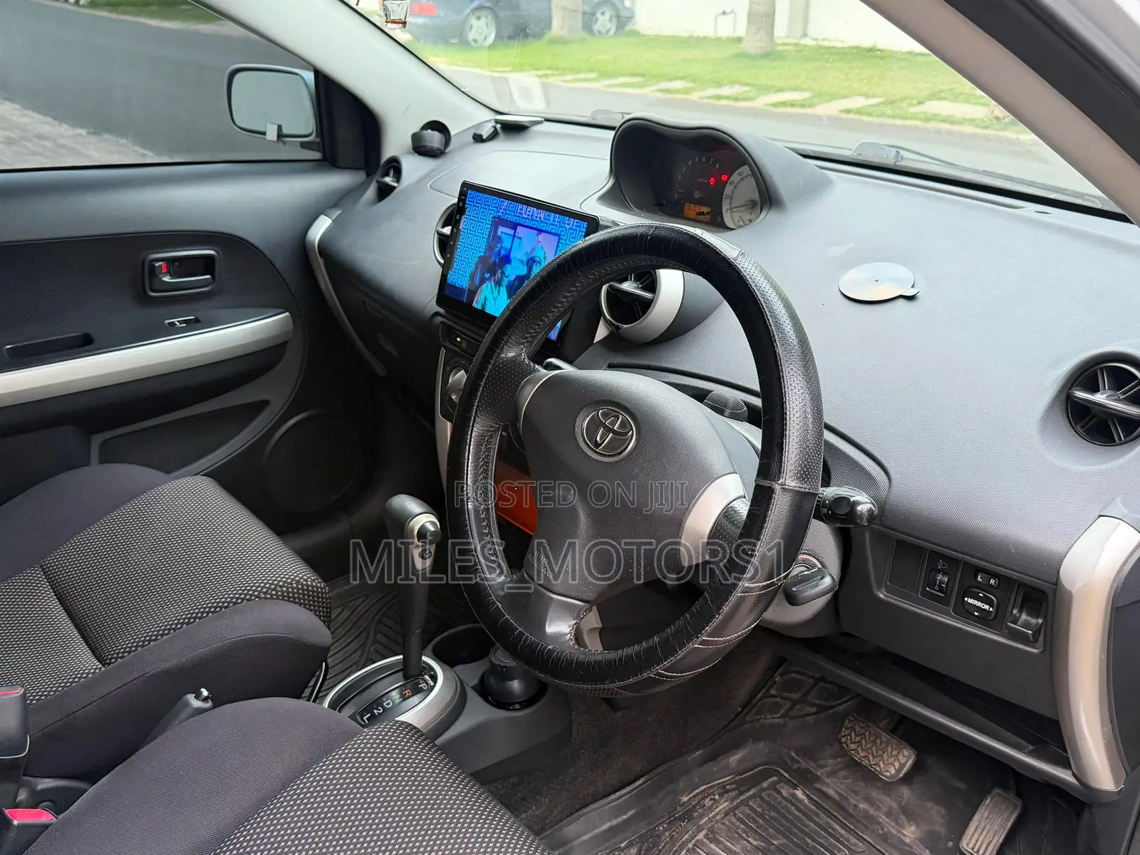 Toyota IST 2005 Silver